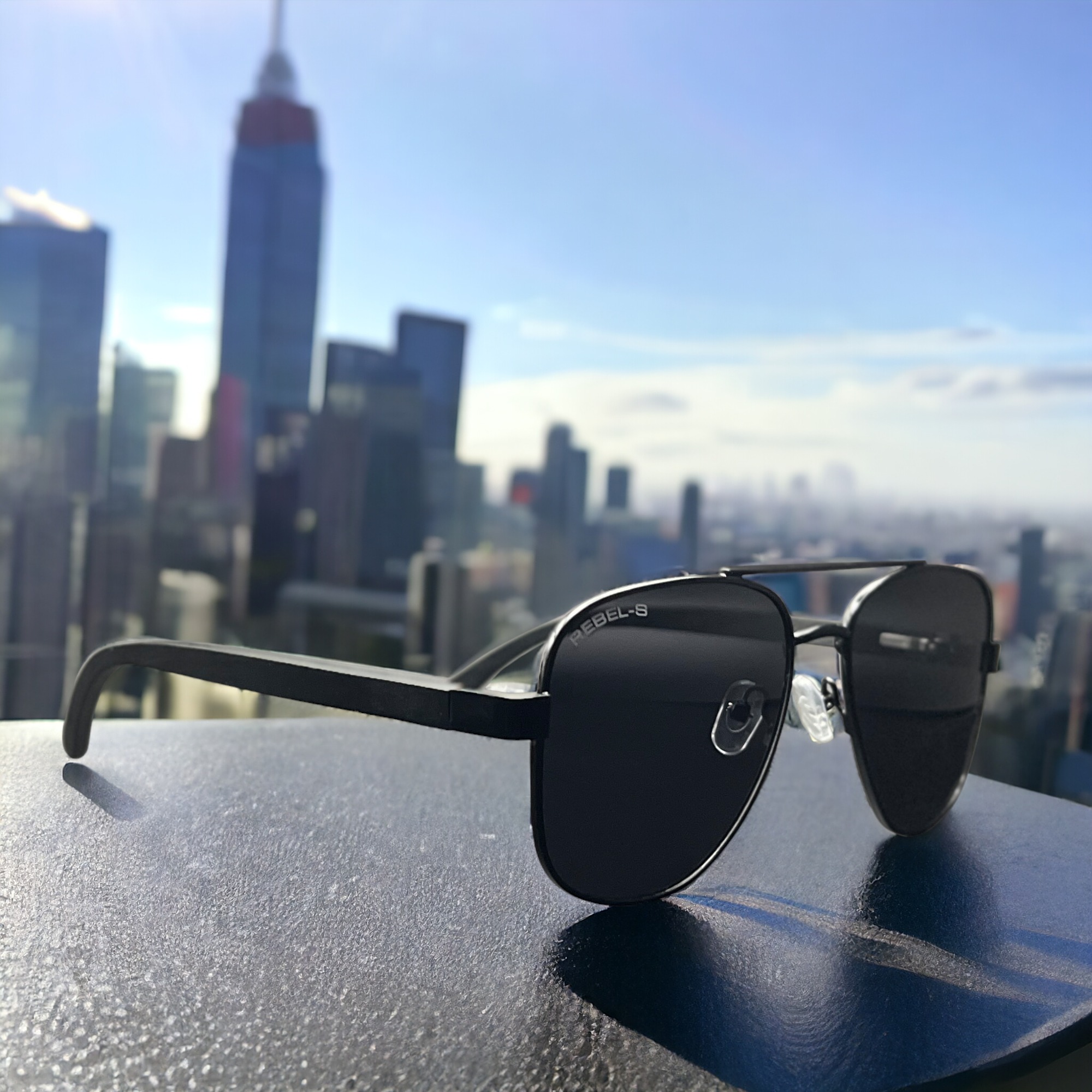 WILDERNESS EXPLORER BLACK ZIJAANZICHT CITY-PhotoRoom